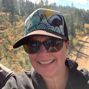 Meet your Posher, Laura